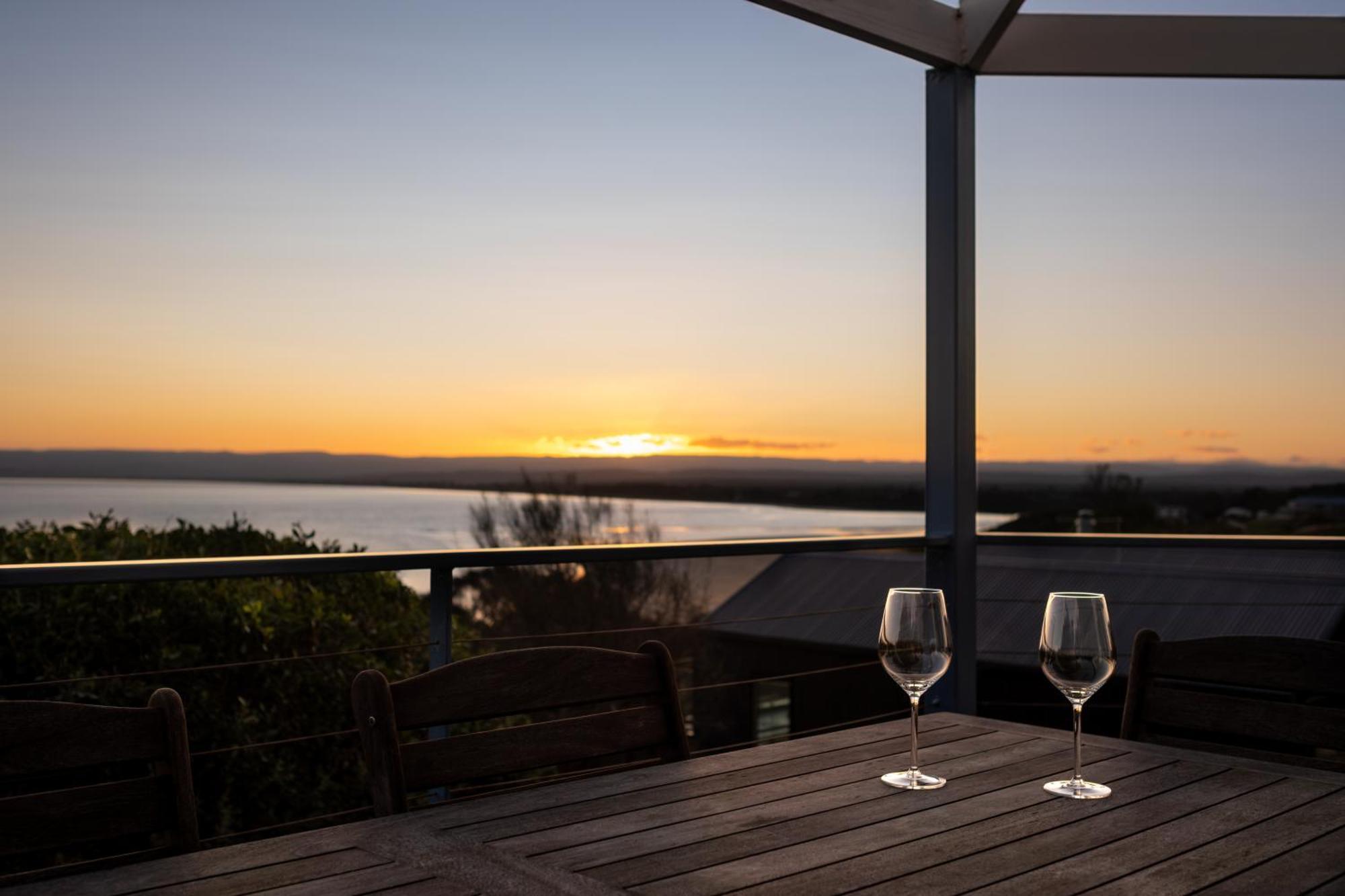 Waterline Holiday Home Coles Bay Eksteriør bilde